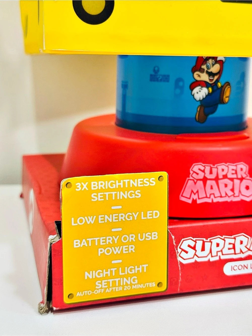 Super Mario Question Block Icon Light Yellow - Picture 5 of 6